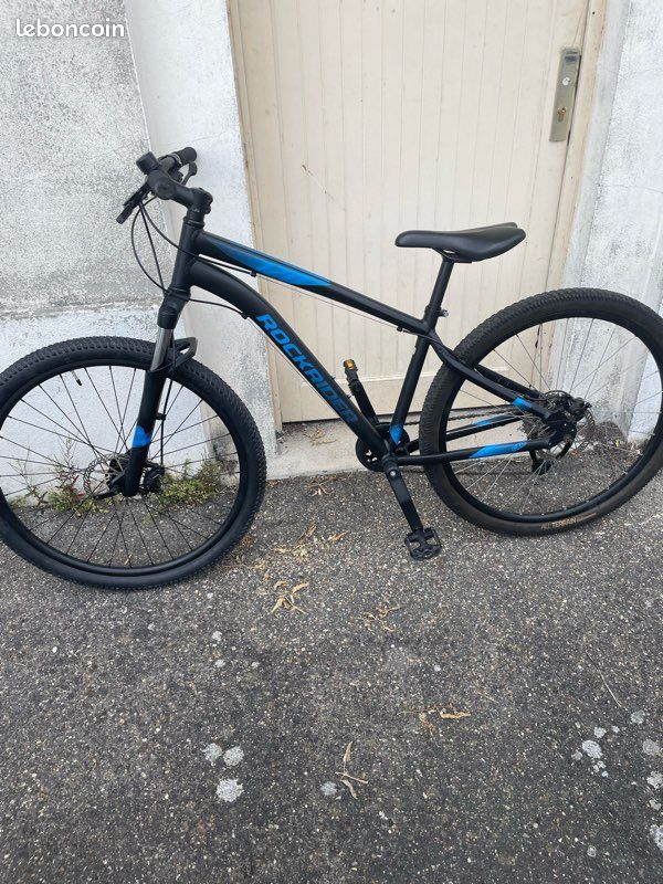 VTT rockrider St 120 taille M en tres bon état jantes 27,5 pouces