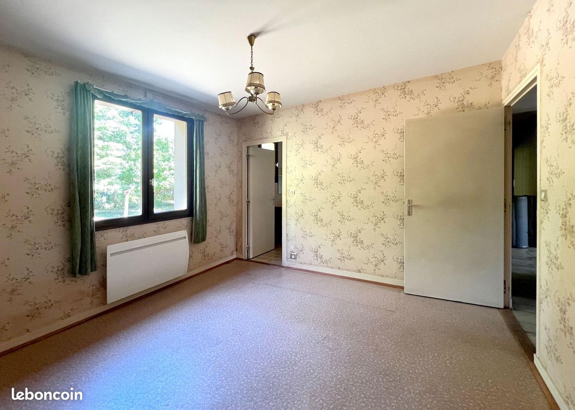 Vente / Virieu-le-Grand / Maison 170m² avec dépendances / 6p / 4ch / Garage double / Terrain 4777m² (image 8)