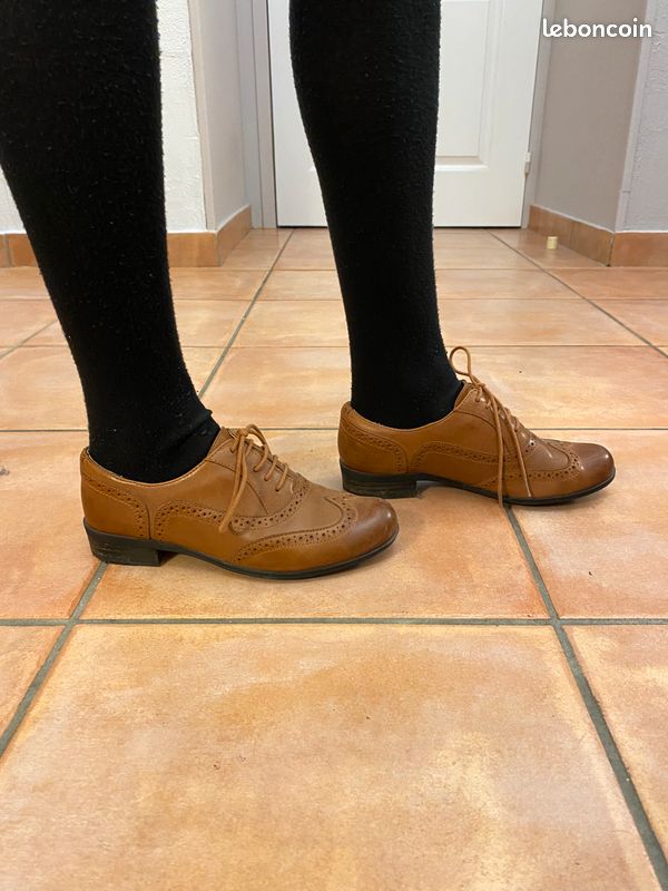 Derbies Clarks couleur camel 36 (image 2)