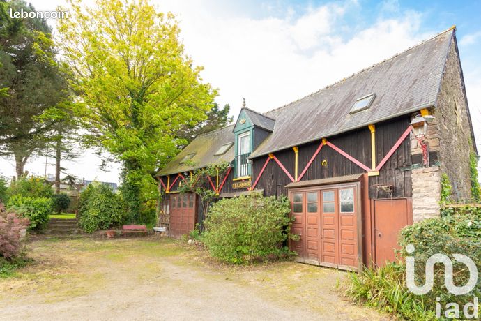 Propriété 7 pièces 254 m²