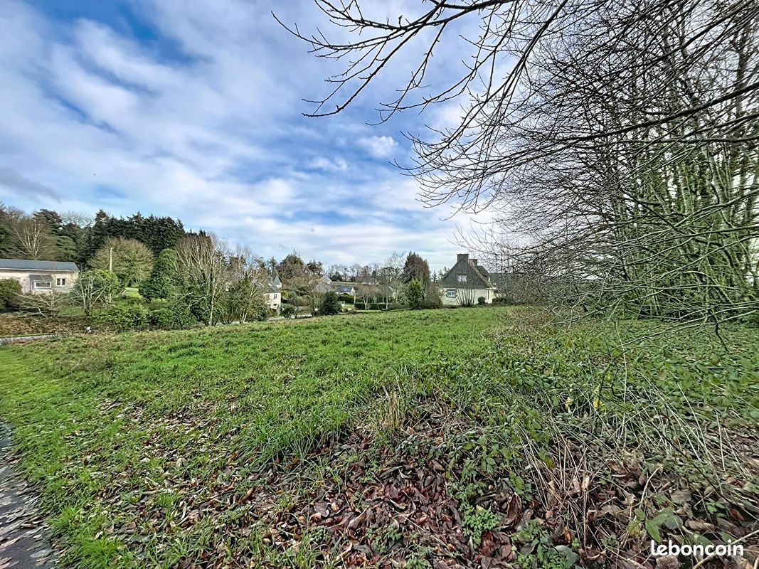 Terrain 2200 m² · à Querrien · 2 200 m² · 69 550 €