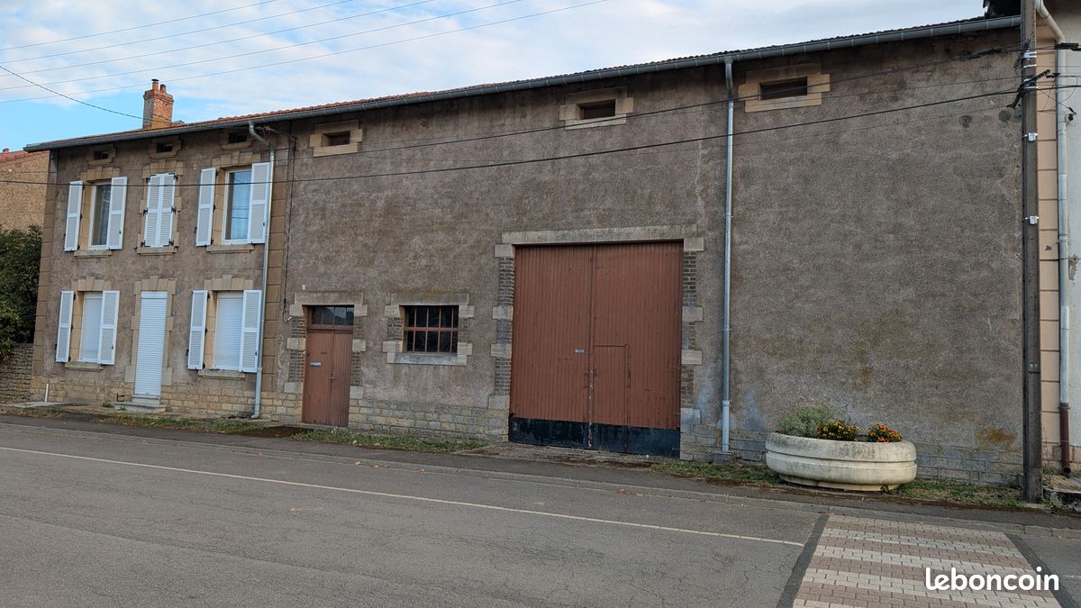 Maison 6 pièces 133 m² · à Doncourt-lès-Longuyon · 132,7 m² · 165 000 €