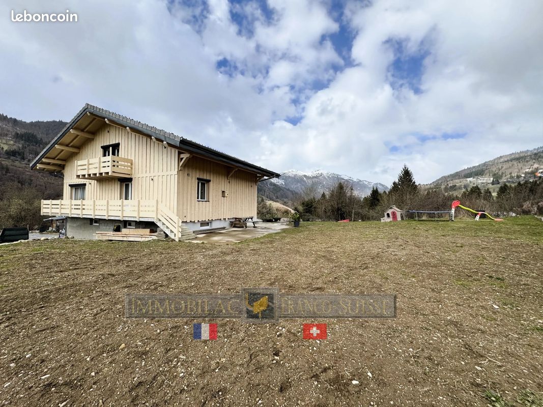Maison 8 pièces 300 m² · à Onnion · 300 m² · 650 000 €