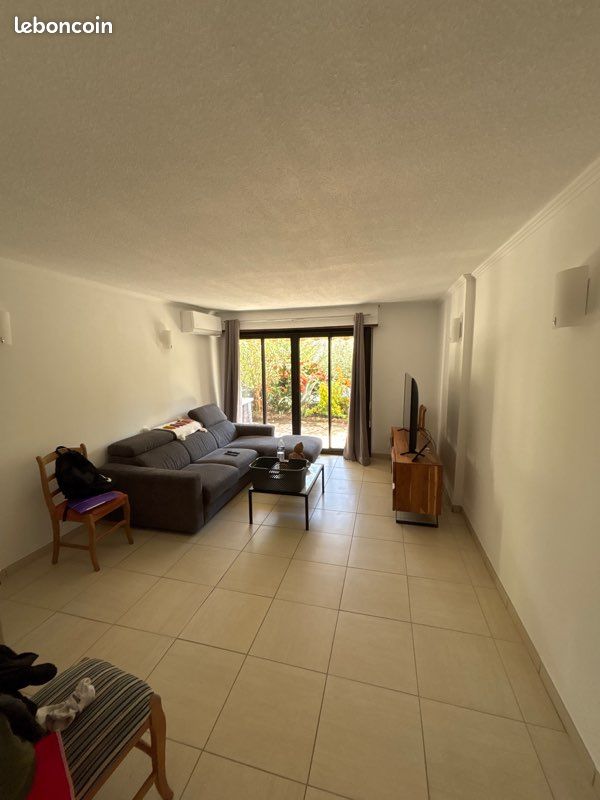 Appartement 2 pièces 52 m² · à Fréjus · 52 m² · 220 000 €