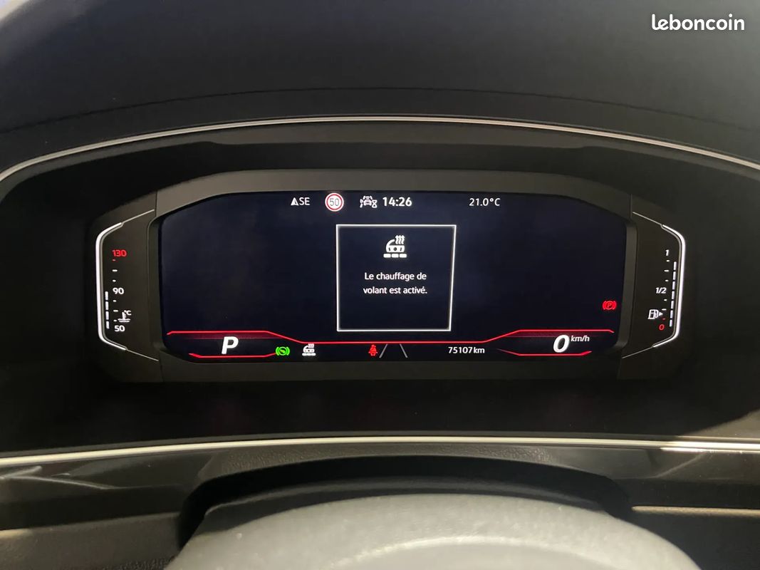VOLKSWAGEN Tiguan 2.0 TDI 150ch R-Line - 2022 - CarPlay - Virtual cockpit - Led d'ambiance - Boîte auto (image 30)