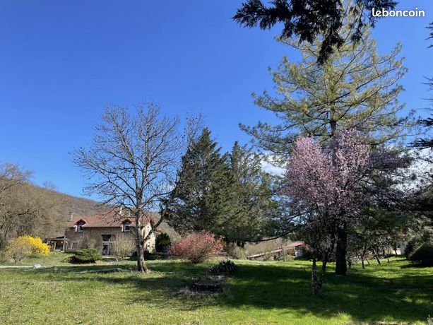 Château 12 pièces 455 m²