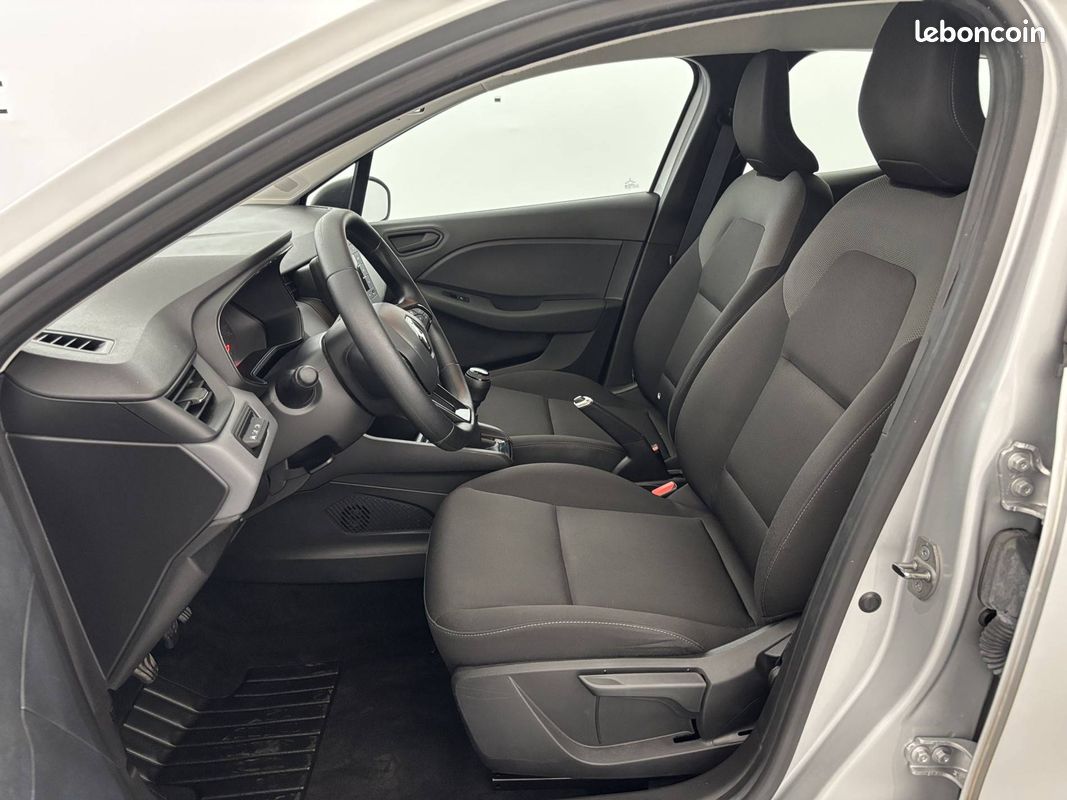 RENAULT Clio SCe 65 Authentic (image 9)