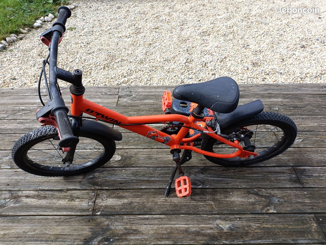 Vélo enfant 16 pouces B'Twin Robot 500 (Decathlon) - Avec carter NEUF à monter (image 2)