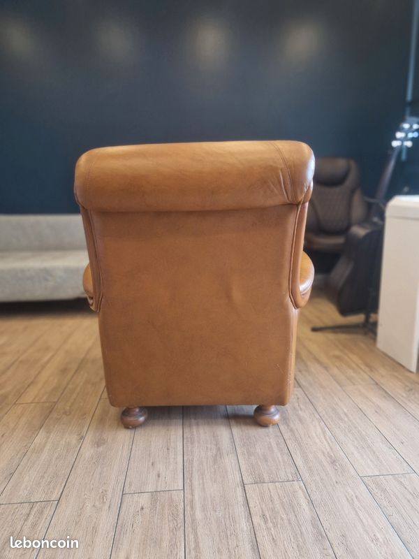 Fauteuil cuir vintage couleur cognac très confortable (image 3)