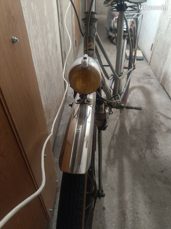 Pompe à main vélo BBB BMP-54 - Accessoires et équipements 250mm