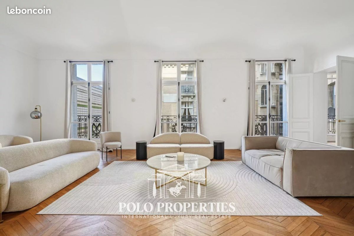 Appartement 8 pièces 247 m² · à Paris · 247 m² · 3 195 000 €