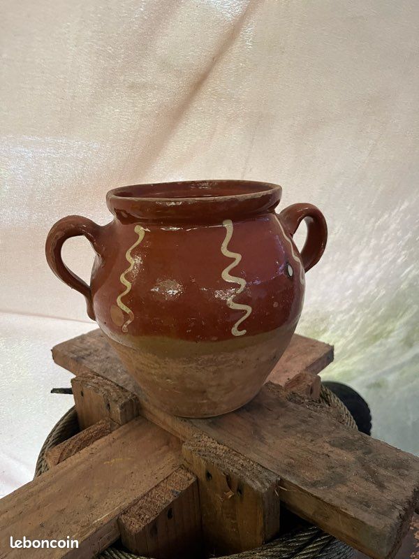 Pot en grès (image 1)