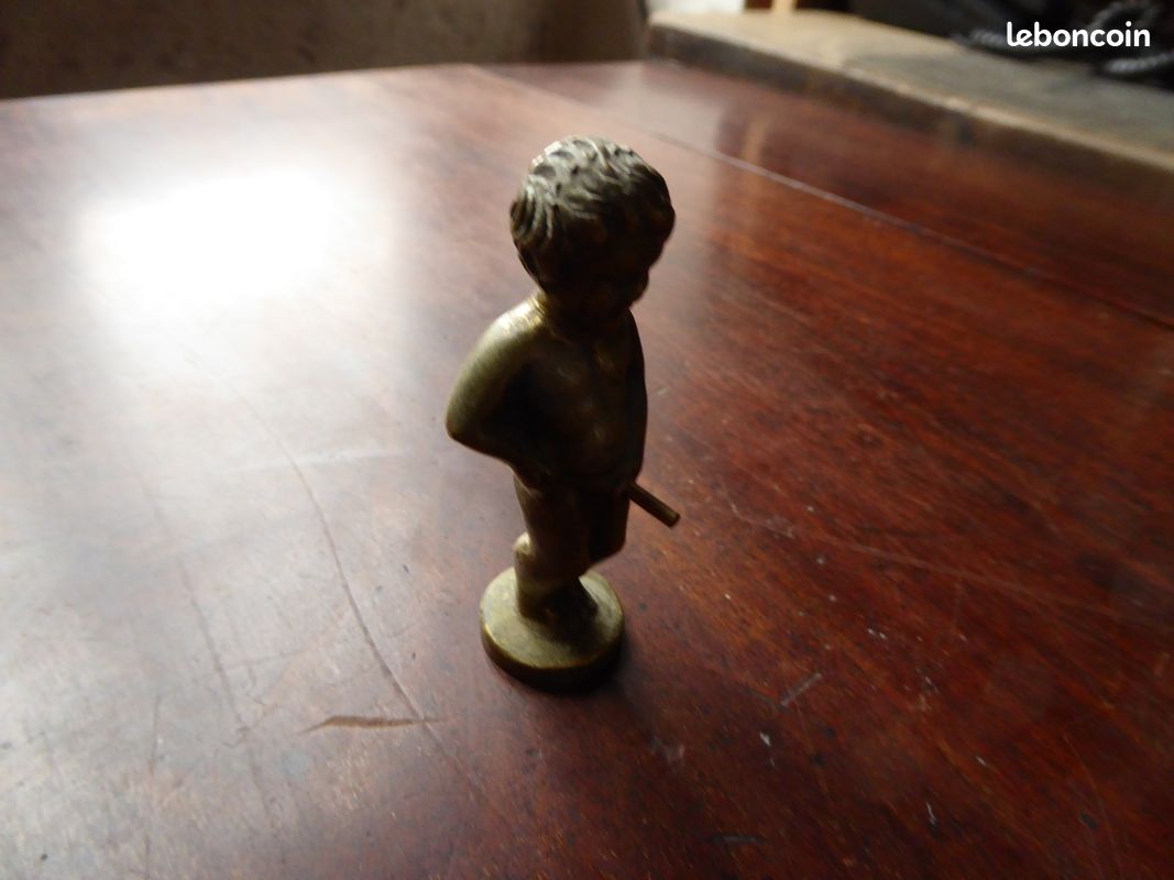 Manneken pis en bronze (image 3)