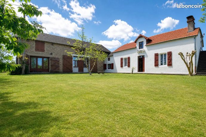 Maison 12 pièces 267 m²