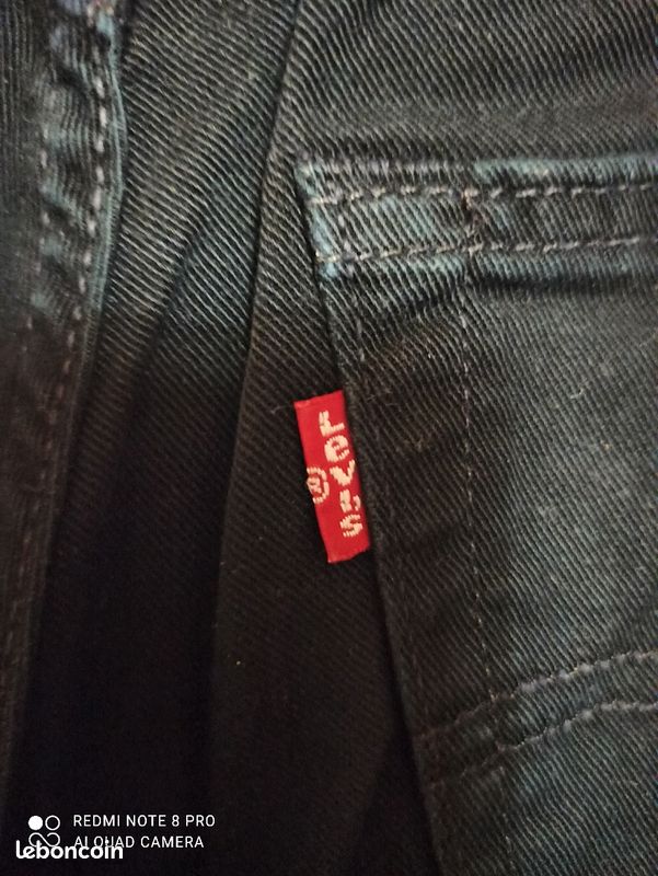 Pantalon Levis neuf (image 3)
