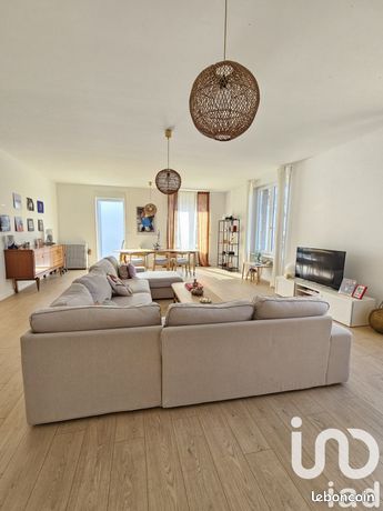 Maison 6 pièces 236 m²