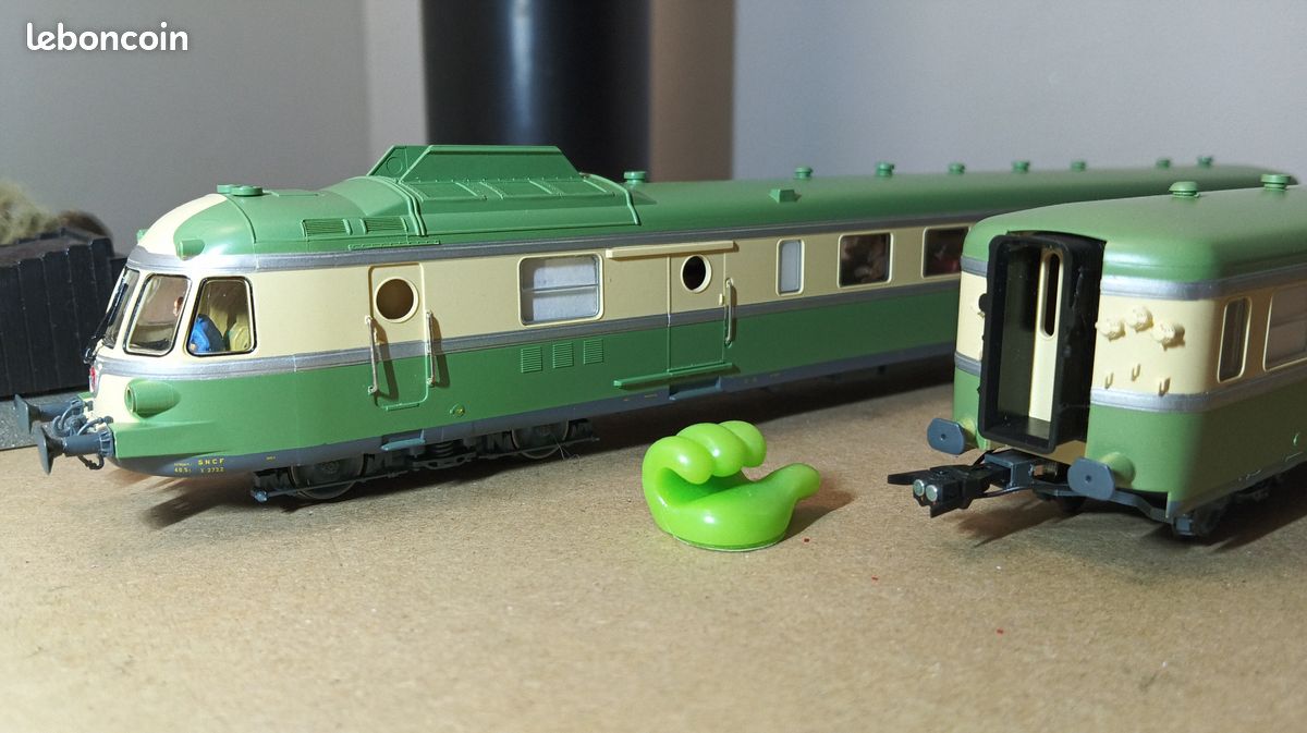 SET AUTORAIL DIESEL RGP II 2719 + REMORQUE XRAB7708 AVEC