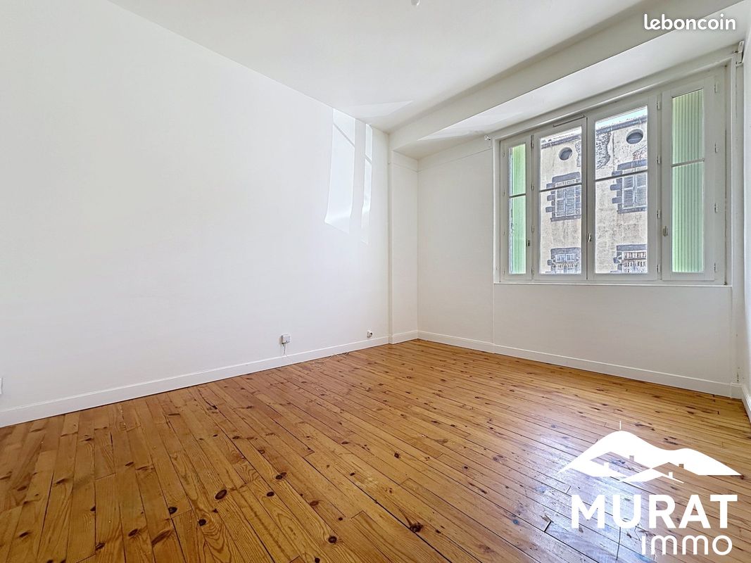 Appartement 3 pièces 56 m² · à Clermont-Ferrand · 56 m² · 699 €