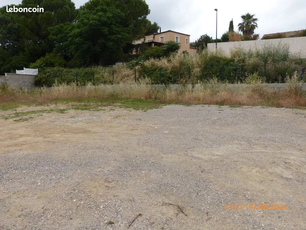 Terrain 717 m² · à Pignan · 717 m² · 240 000 €