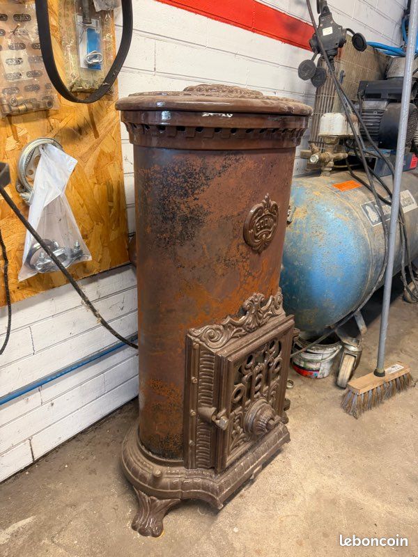 Ancien poêle Godin en fonte (image 4)