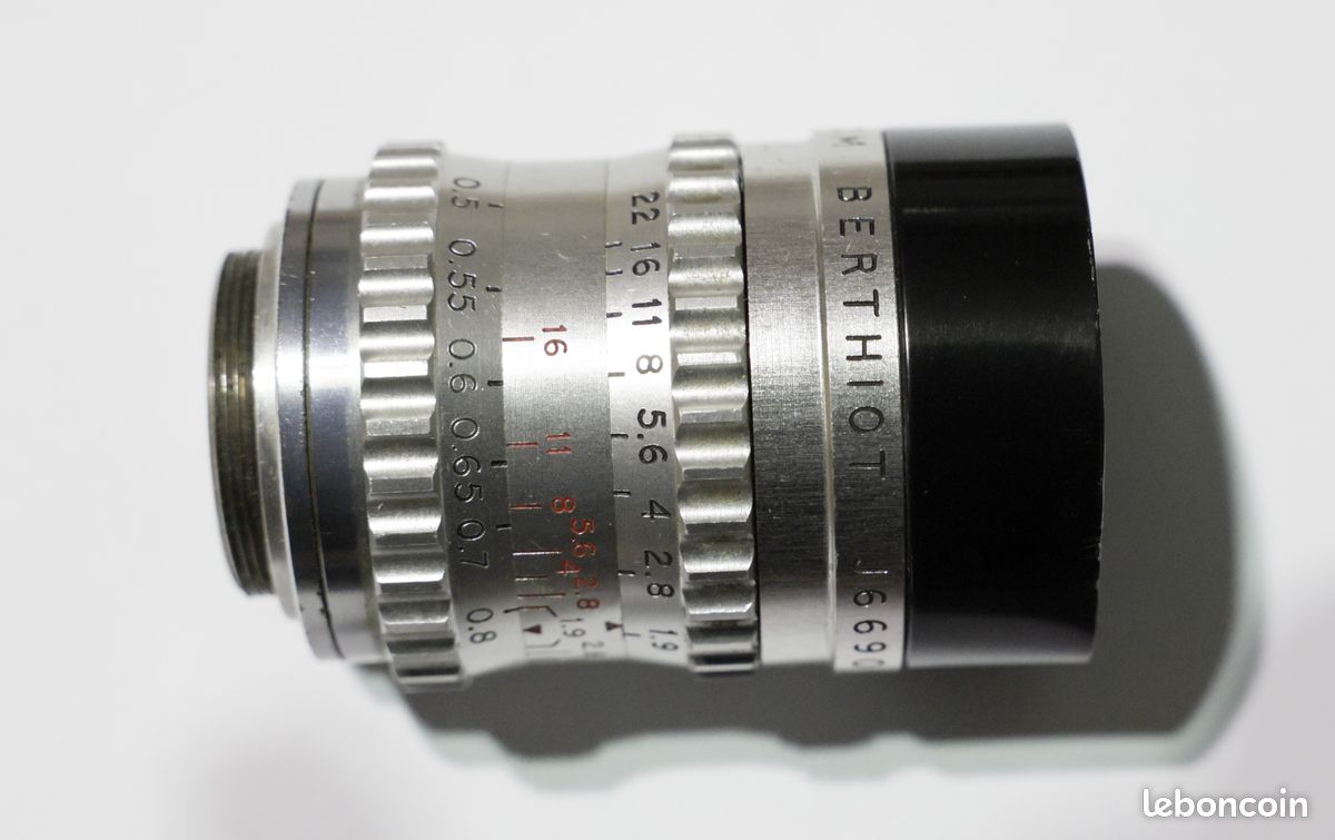 SOM BERTHIOT CINOR 1:1.4 F=25 pour caméra PAILLARD- BOLEX 16mm