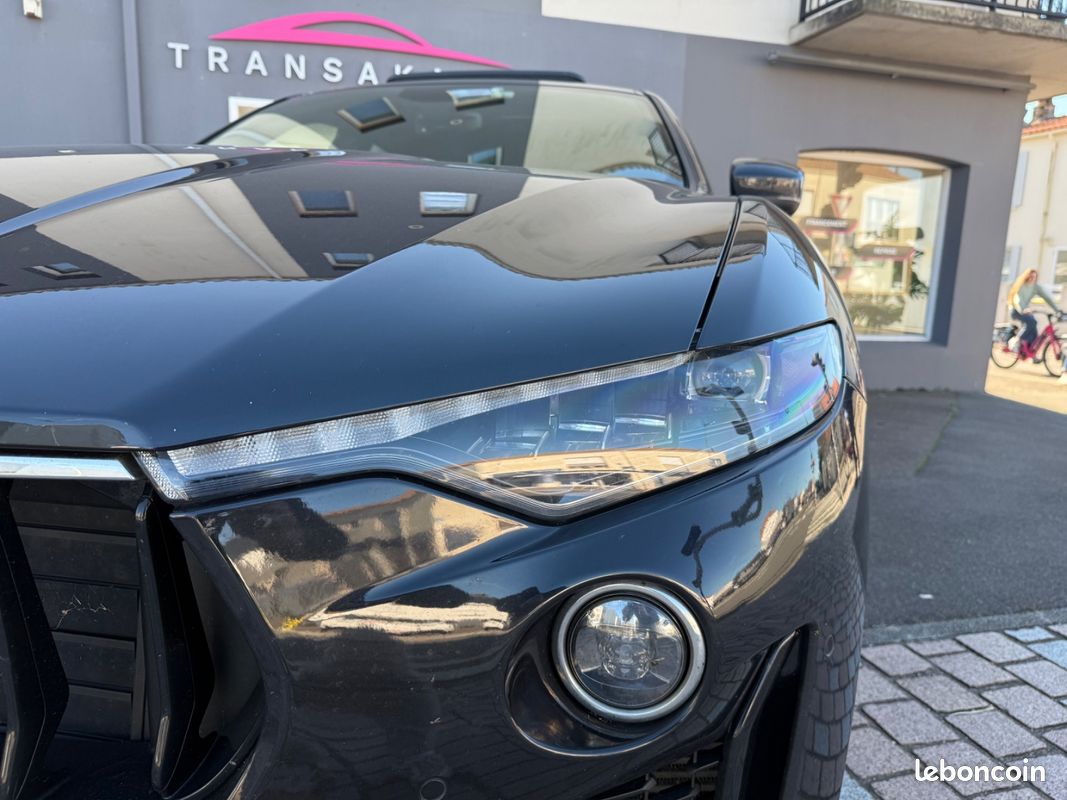 MASERATI LEVANTE 3.0 V6 Bi-Turbo 350 Q4 GranSport (image 38)