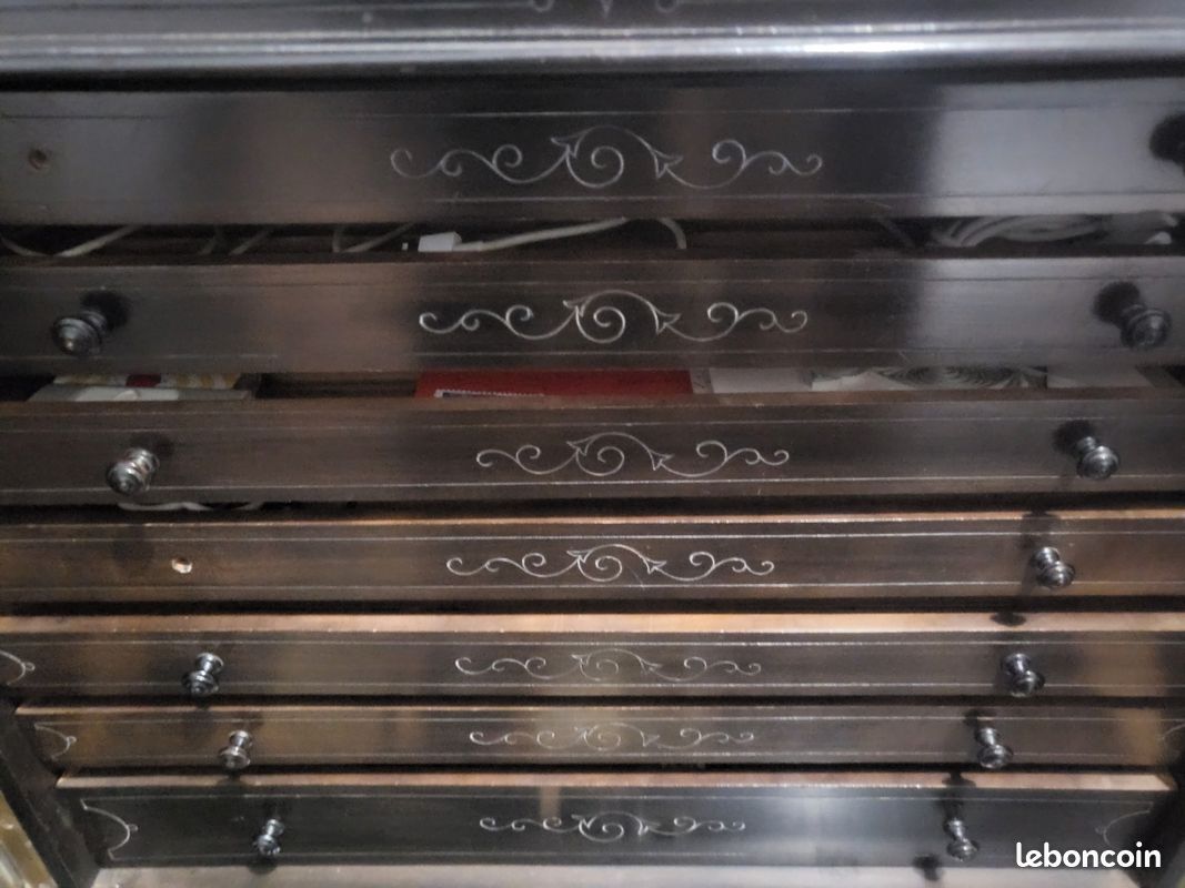 Meuble ancien atypique cigarillier (image 7)