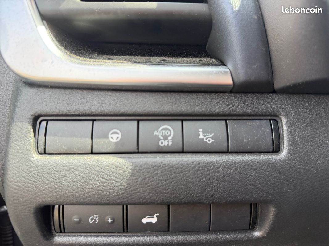 NISSAN QASHQAI 1.3 MILD HYBRID 140 TEKNA 140Ch camera de recul et 360 Garantie 12 mois (image 16)