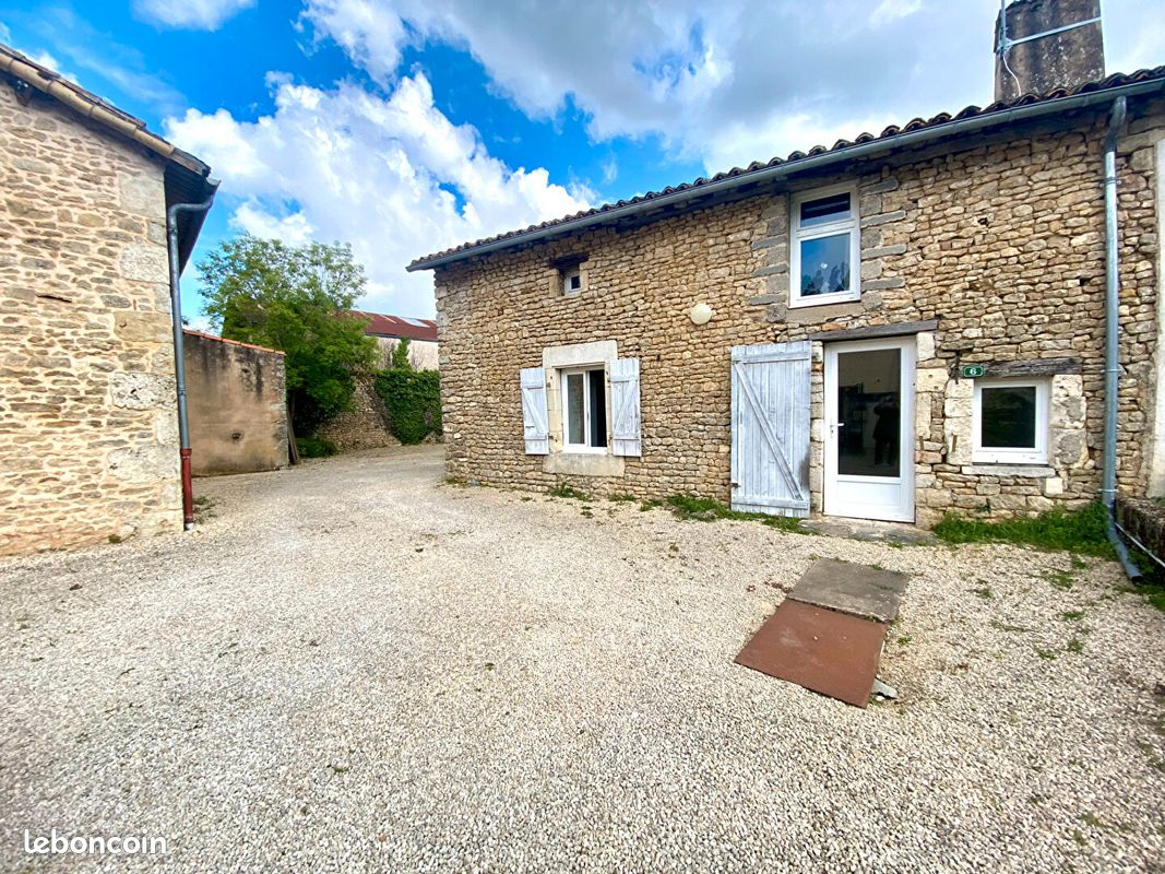 Maison 5 pièces 108 m² · à Voulon · 108 m² · 750 €/mois
