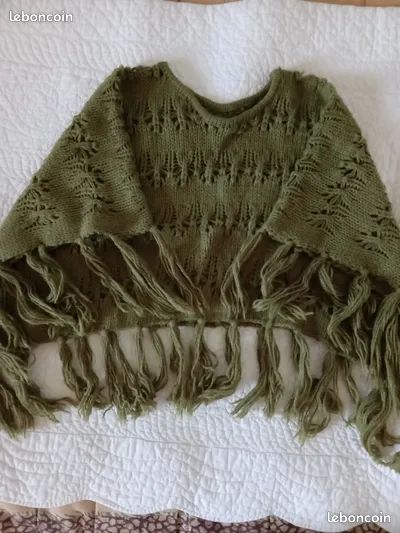 Châle poncho (image 1)