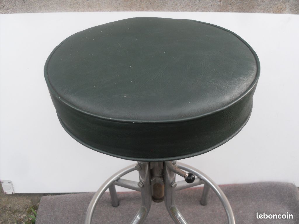 Ancien tabouret industriel (image 2)