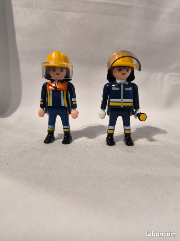 Playmobil lot deux pompiers (image 1)