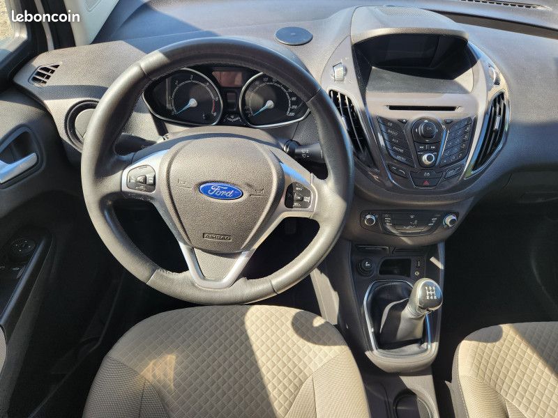 Ford TOURNEO COURIER 1.5 TD 75CH TITANIUM GARANTIE 12 MOIS (image 12)