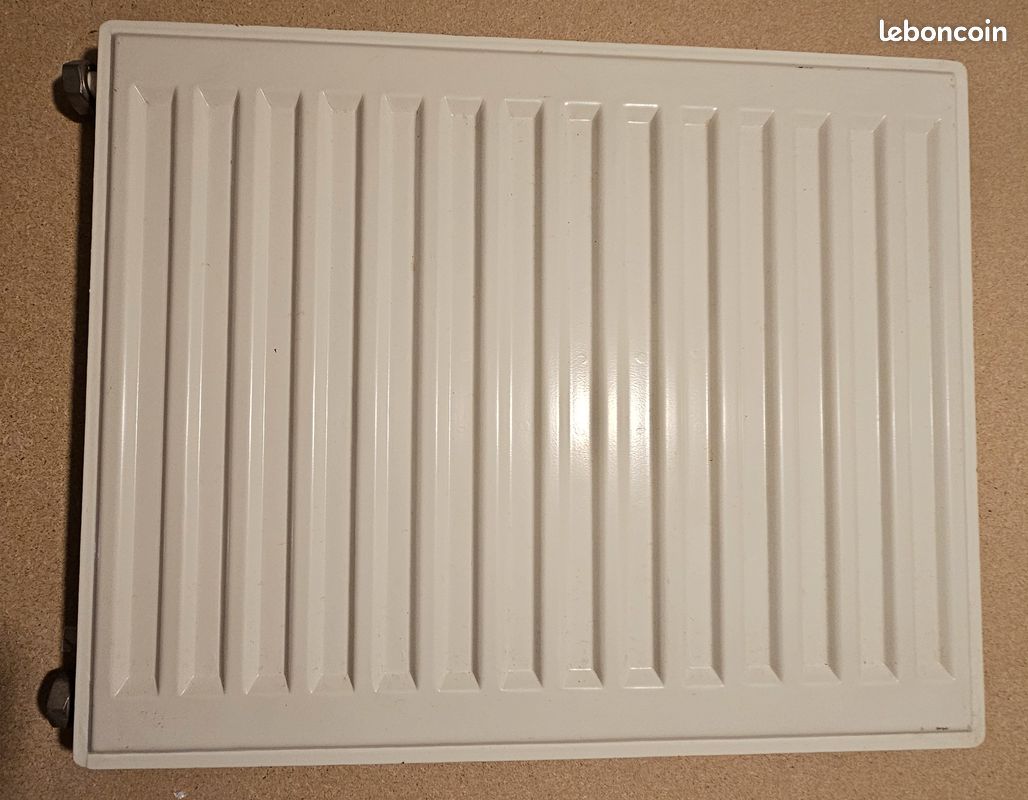 Vends Radiateur 50x40 (image 1)