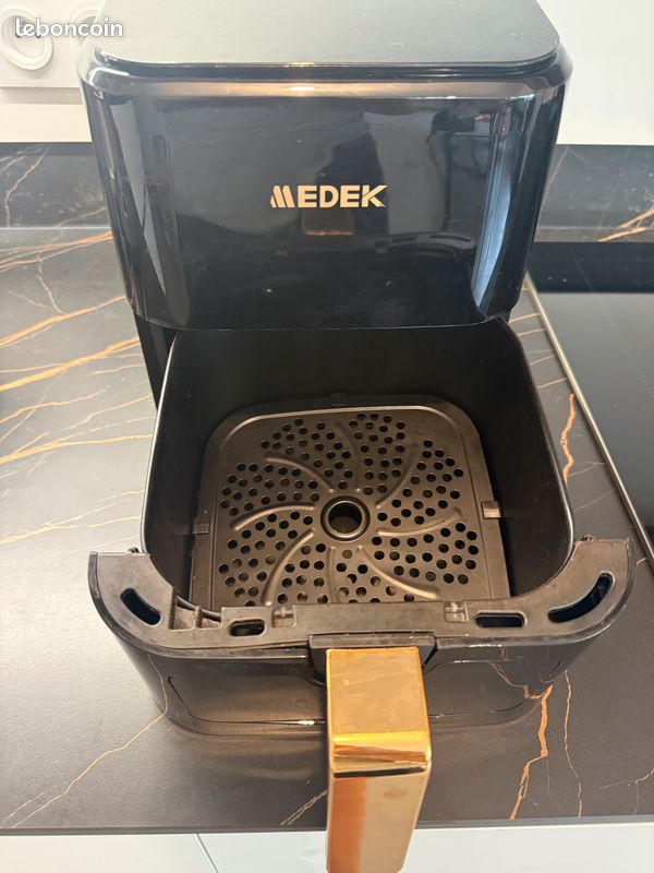 Medek Air Fryer (image 3)