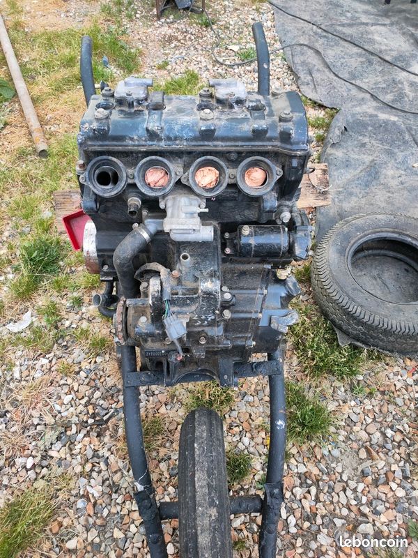 Moteur de moto (image 1)