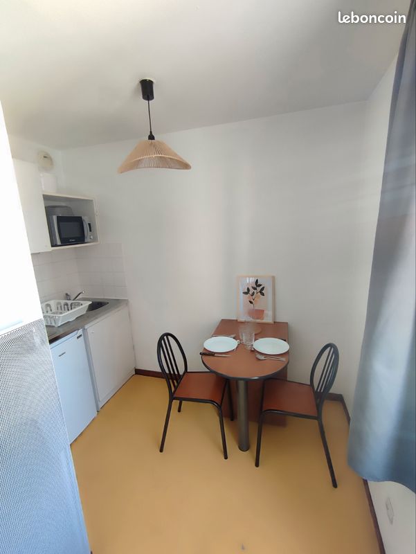 Appartement 1 pièce 22 m² · à Saint-Étienne · 22 m² · 380 €