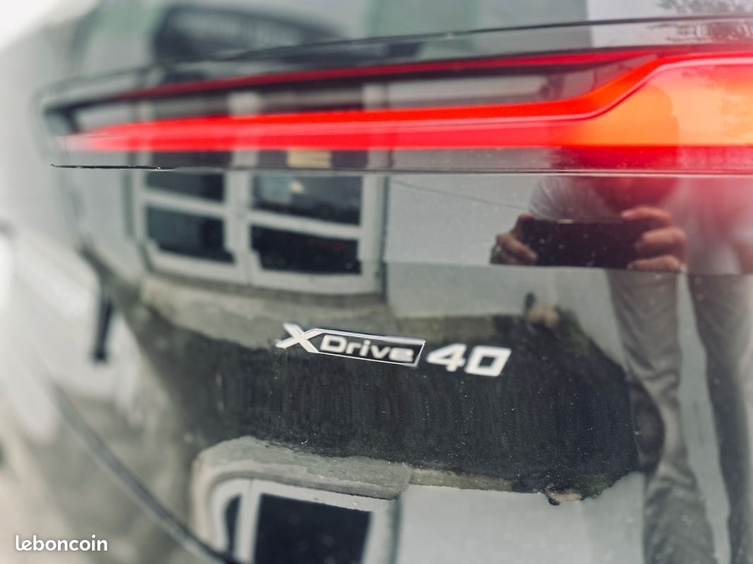 BMW iX 40e 326CH xDrive + CARPLAY SANS FIL + SIEGES CHAUFFANTS/VENTILES/MASSANTS/ELECTRIQUES + HARMAN KARDON + 1ERE MAIN + GARANTIE 12 MOIS (image 49)
