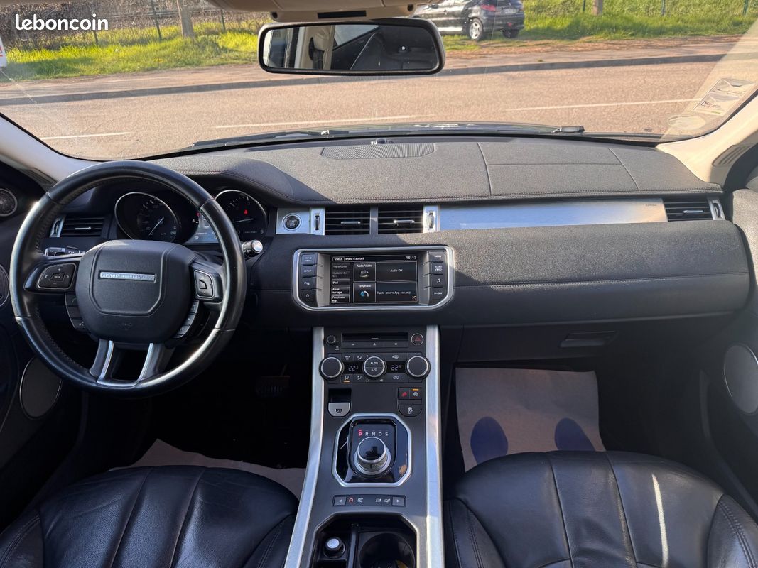 Land Rover RANGE ROVER EVOQUE 2.2 TD4 16V 4WD BVA6 150 cv Boîte auto Prestige (image 8)