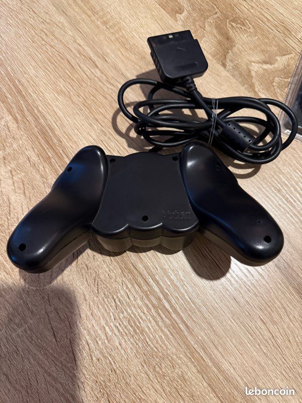 Adaptateur Multitap Bigben NEUF sous blister PlayStation 2 + 2 manettes compatibles PS1 / PS2 (image 8)