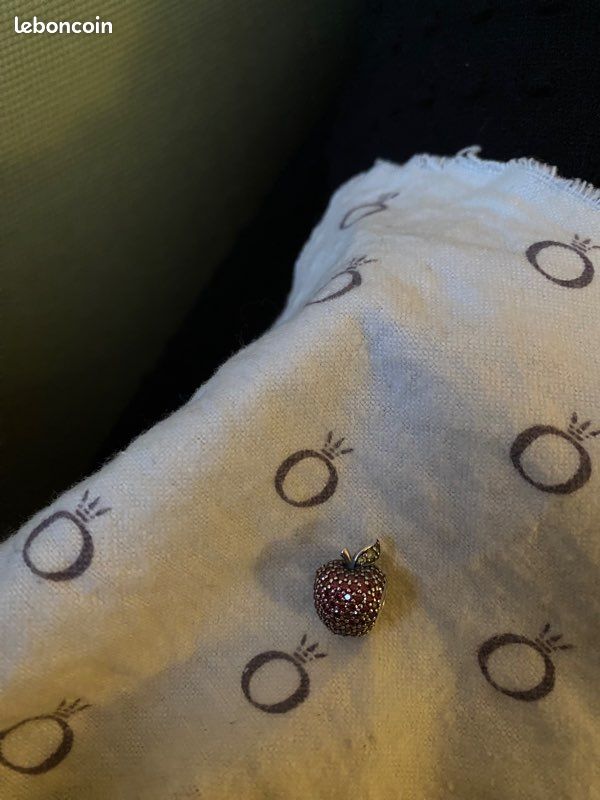Charm Pandora Pomme Scintillante (image 3)
