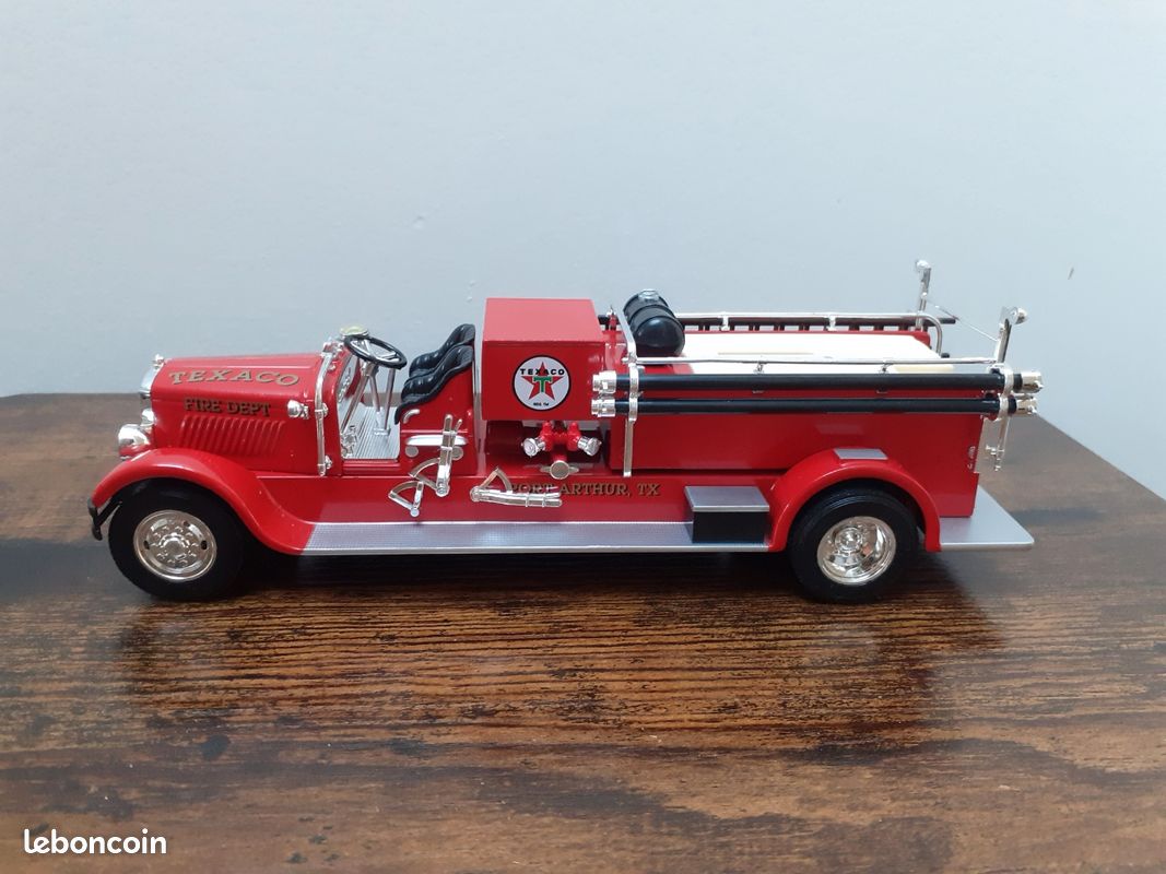 Camion de pompier Fire Truck Texaco Mack 1929 (image 2)