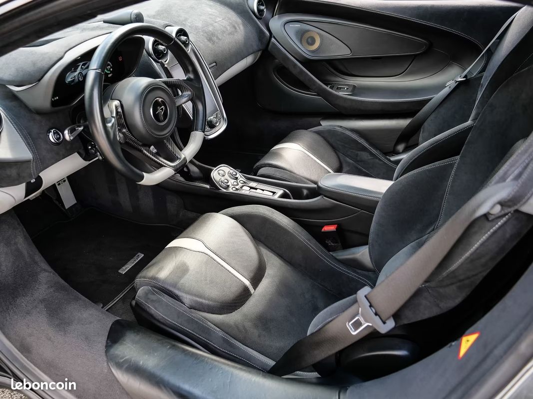 MCLAREN 570S 3.8 V8 biturbo 570ch Carbone + Bowers & Wilkins (image 10)