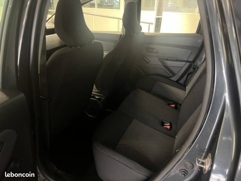 Dacia Duster Blue dCi 115 4x2 Essentiel (image 22)