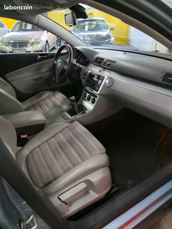 VOLKSWAGEN passât 2.0 TDI 140ch BV6 pack carat Edition 4 motion TBE (image 8)