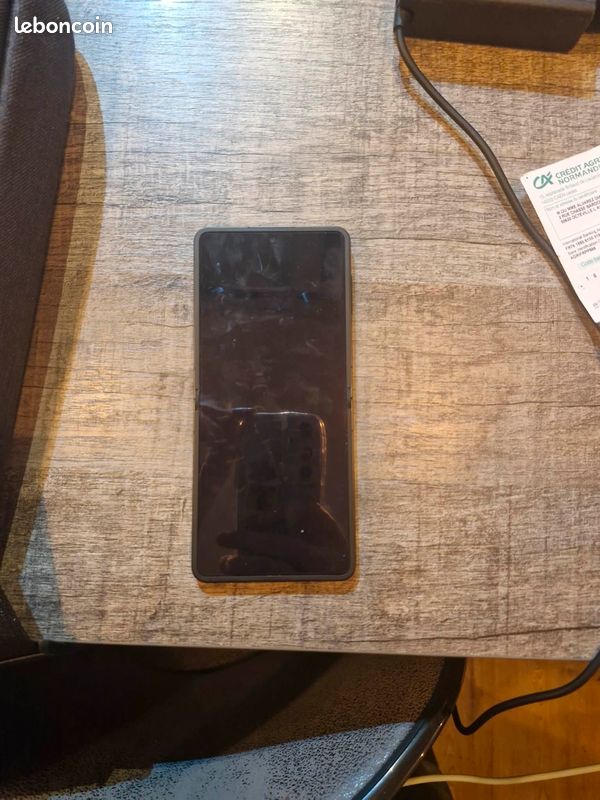 Samsung Z FLIP 7 (image 4)