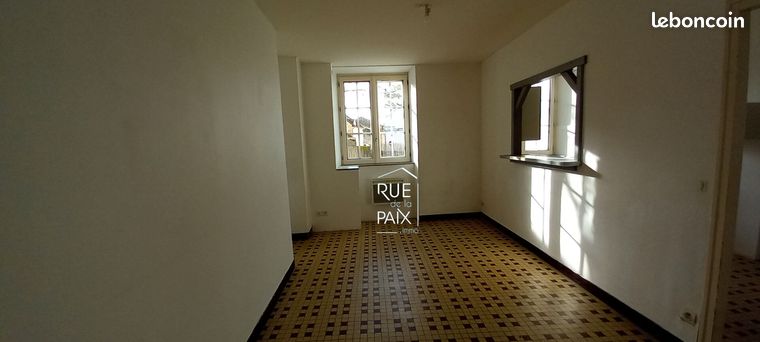 https://img.leboncoin.fr/api/v1/lbcpb1/images/91/75/83/917583c289256daff75153aeb0ad0e77bec18ac5.jpg?rule=ad-image