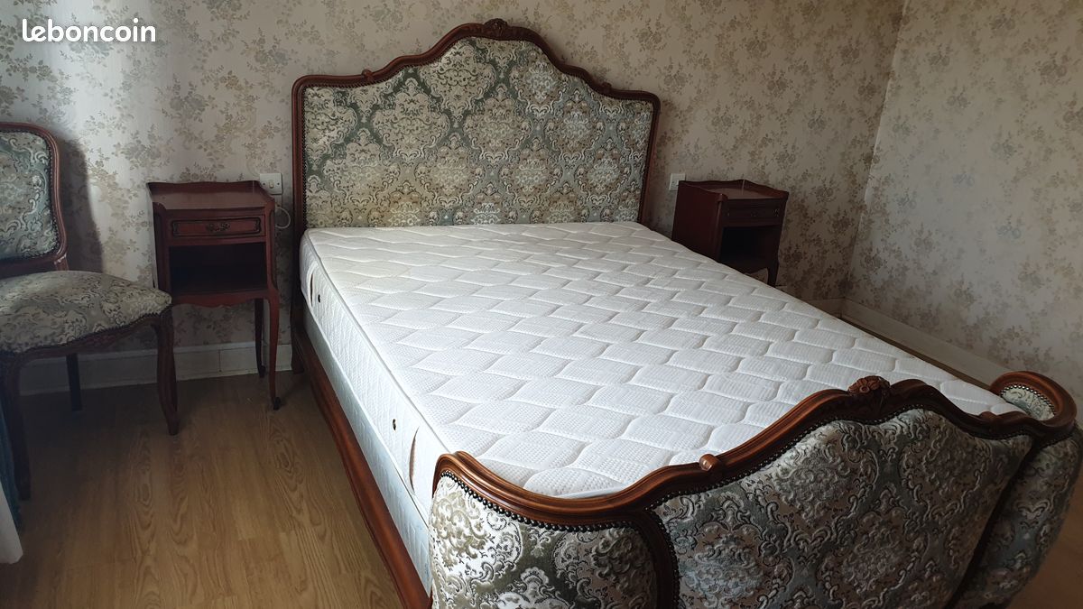 Chambre à Coucher Complète Merisier Massif Meyer - Style Louis XIV/XV - 140x200