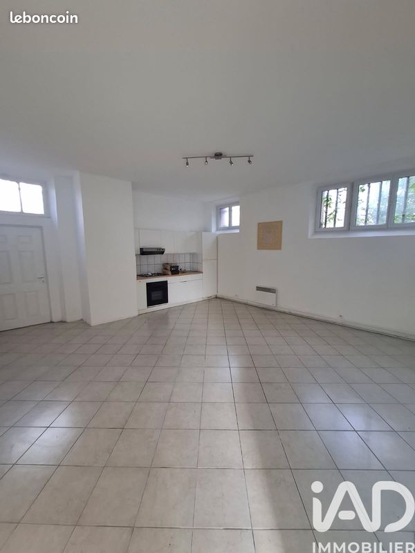 Immeuble 1600 m² Varennes-sur-Seine (image 7)