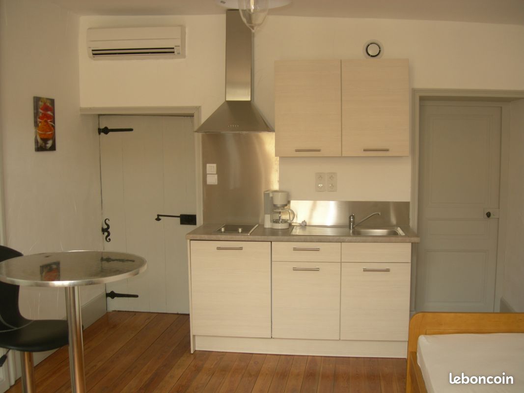 Appartement 1 pièce 20 m² · à Bourg-Saint-Andéol · 20 m² · 420 €/mois